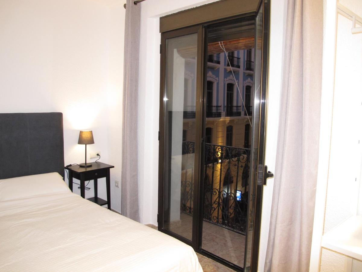 Apartamentos Romero Alicante Dış mekan fotoğraf